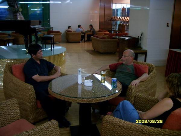 �������о�Ժ�ڱ������������ɫ��ר��ERAN HOVEV�������������о���չ